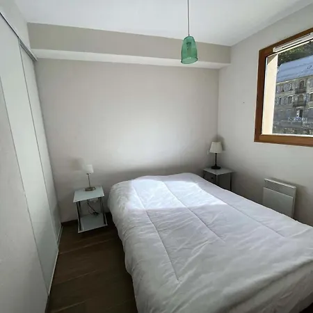 Appartement Bois De Marie - Avec Garage Et Wifi, Proche Du Centre De Mae-8724 *