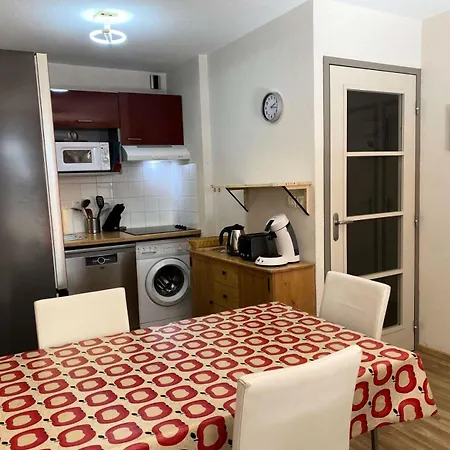 Appartement Bois De Marie - Avec Garage Et Wifi, Proche Du Centre De Mae-8724